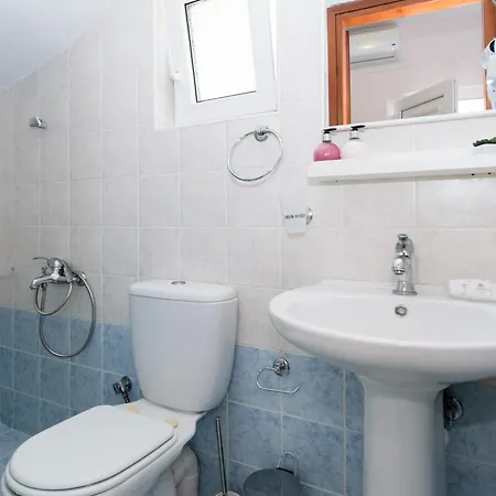 Marianthi's Maisonette *